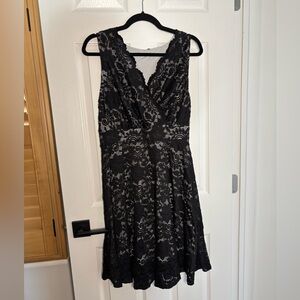 Chic Black Lace Midi Dress